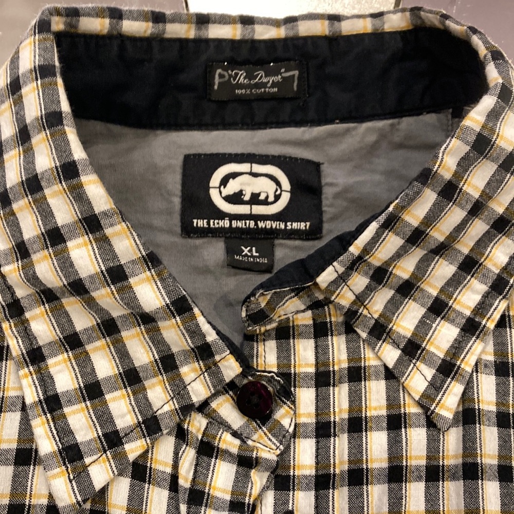 Mens XL Ecko black & white plaid shirt